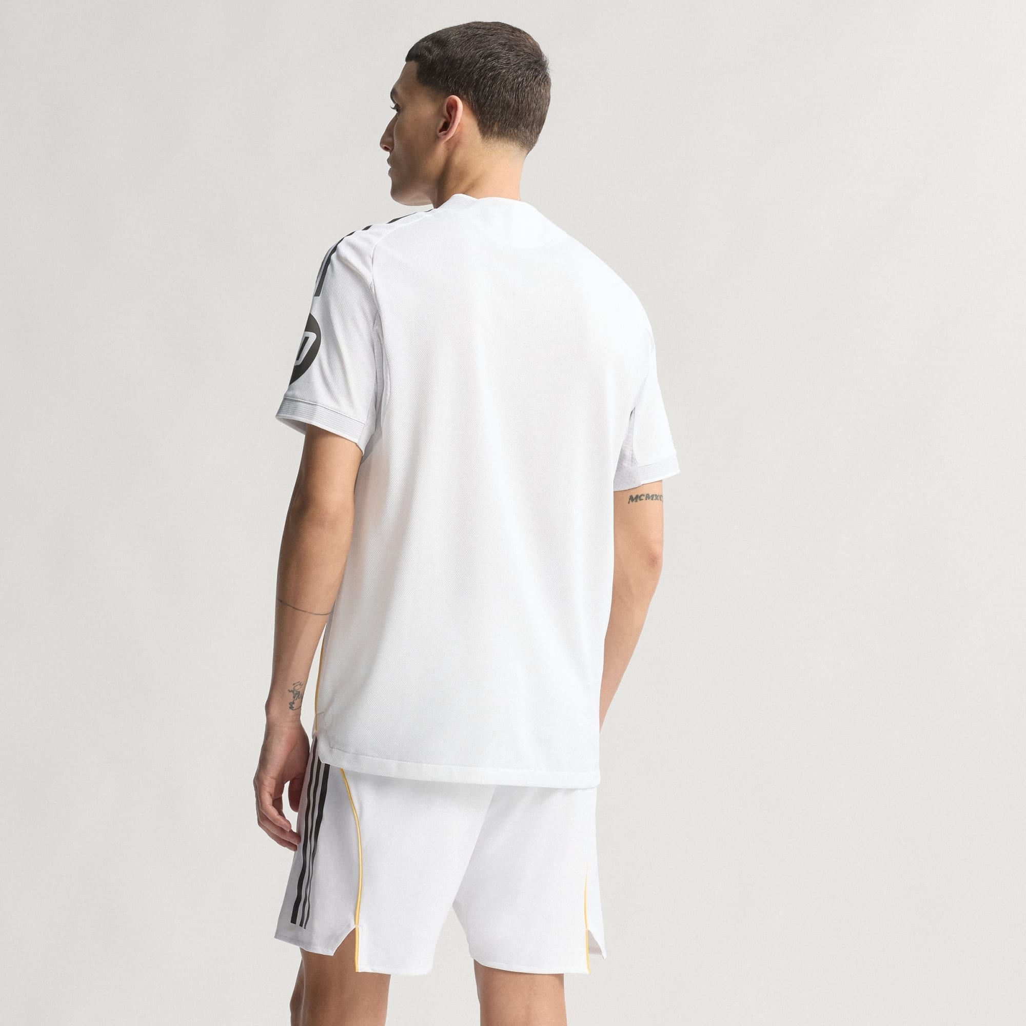 adidas Real Madrid 25/26 Home Authentic Jersey