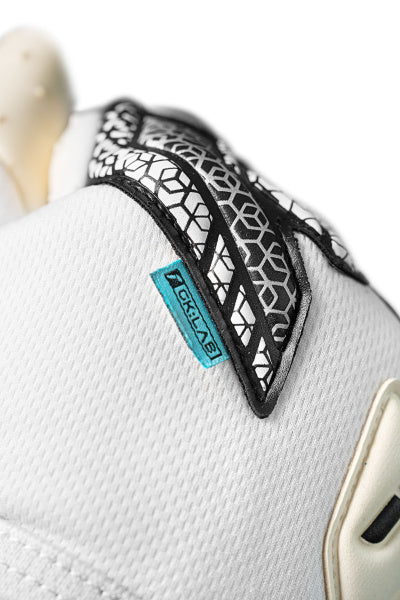 Reusch Attrakt Speedbump Goalkeeper Glove