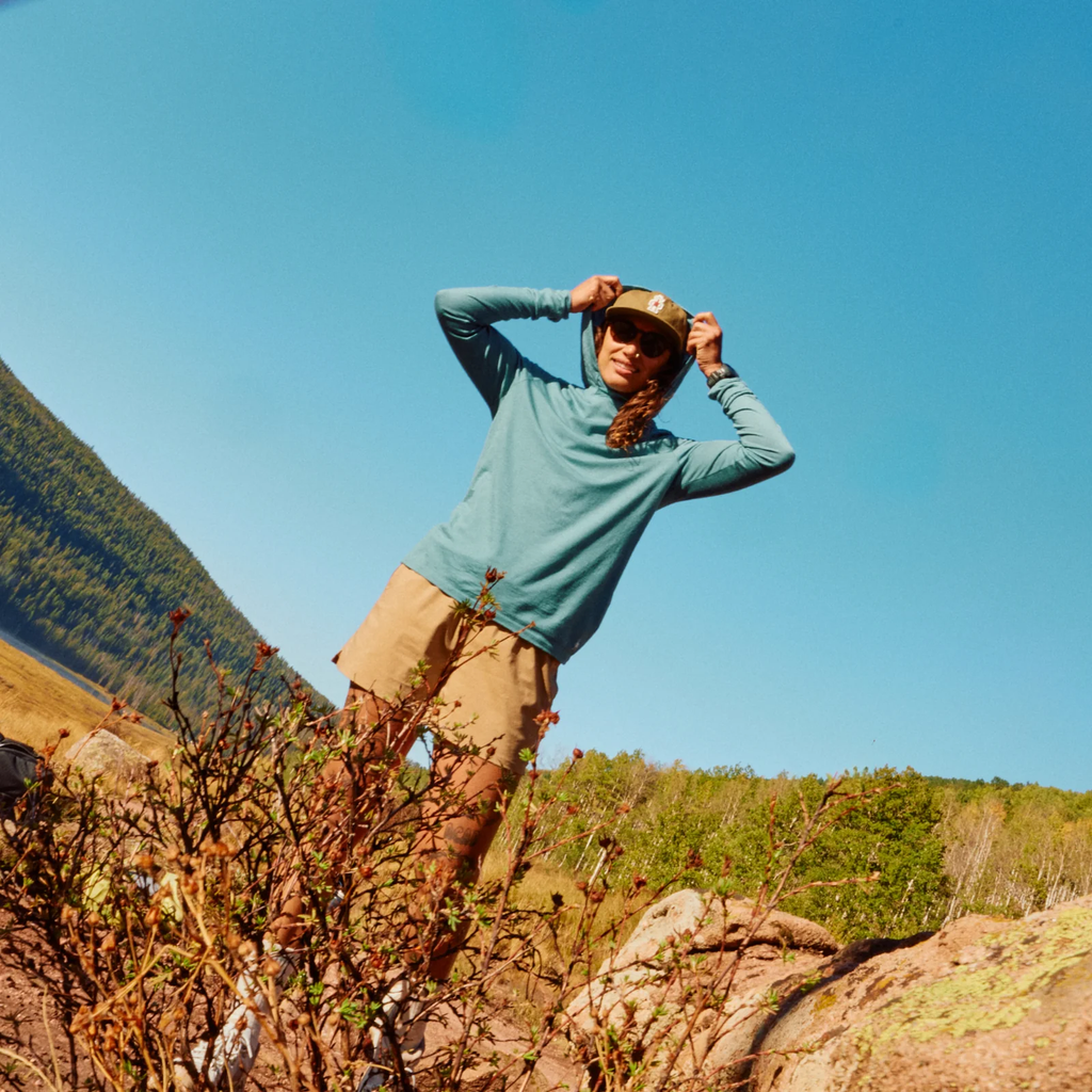 Smartwool - Women's Merino Sun Hoodie - Dusty Teal