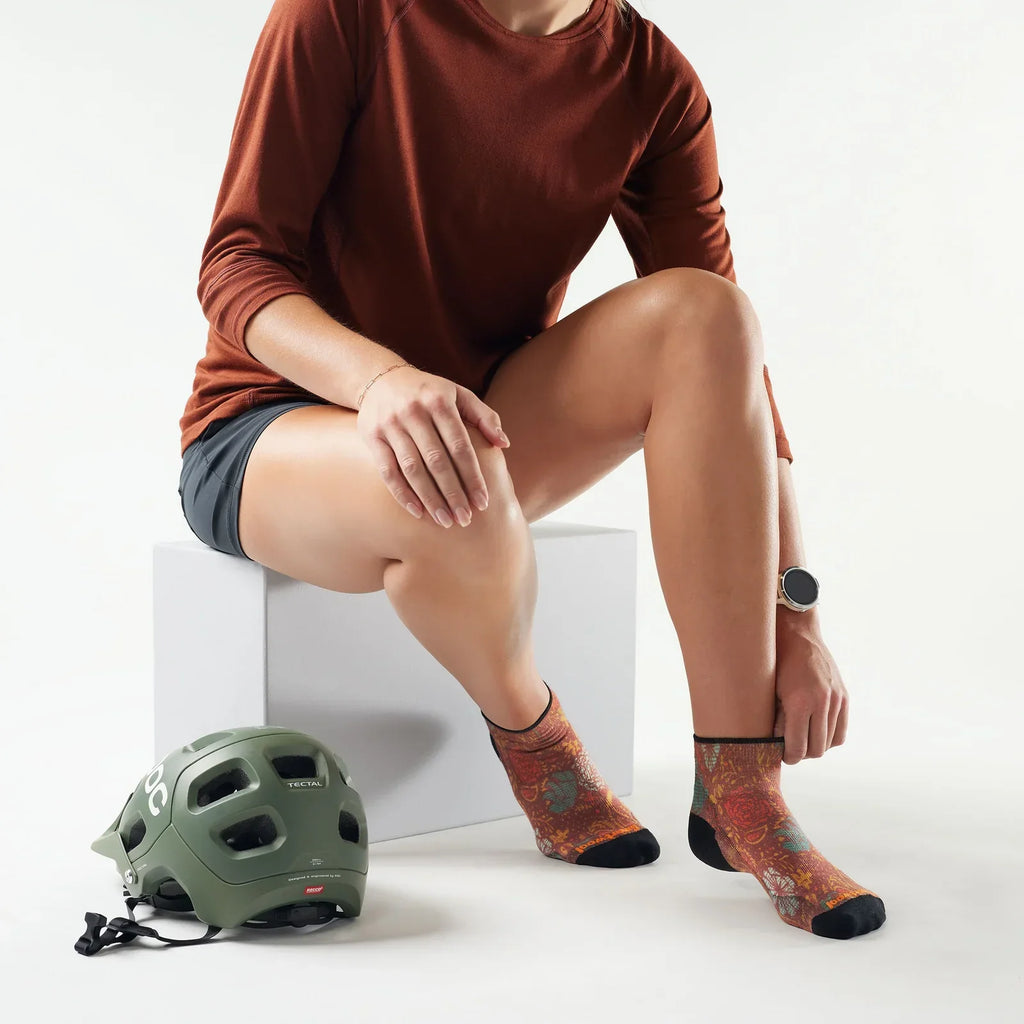 Smartwool - Women's Bike Zero Cushion Paisley Print Ankle Socks - Picante