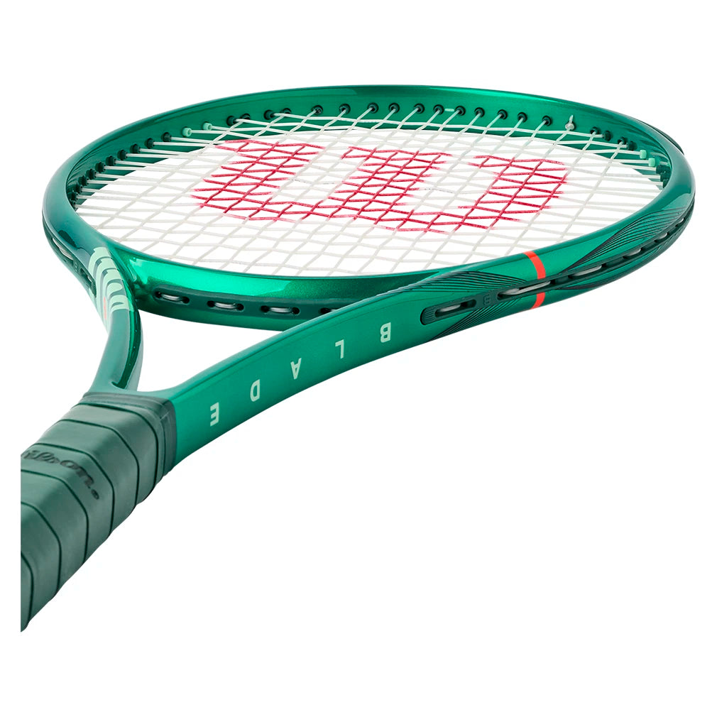 Wilson Blade 100 v10 Tennis Racquet