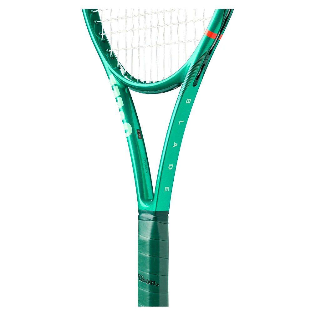 Wilson Blade 100 v10 Tennis Racquet
