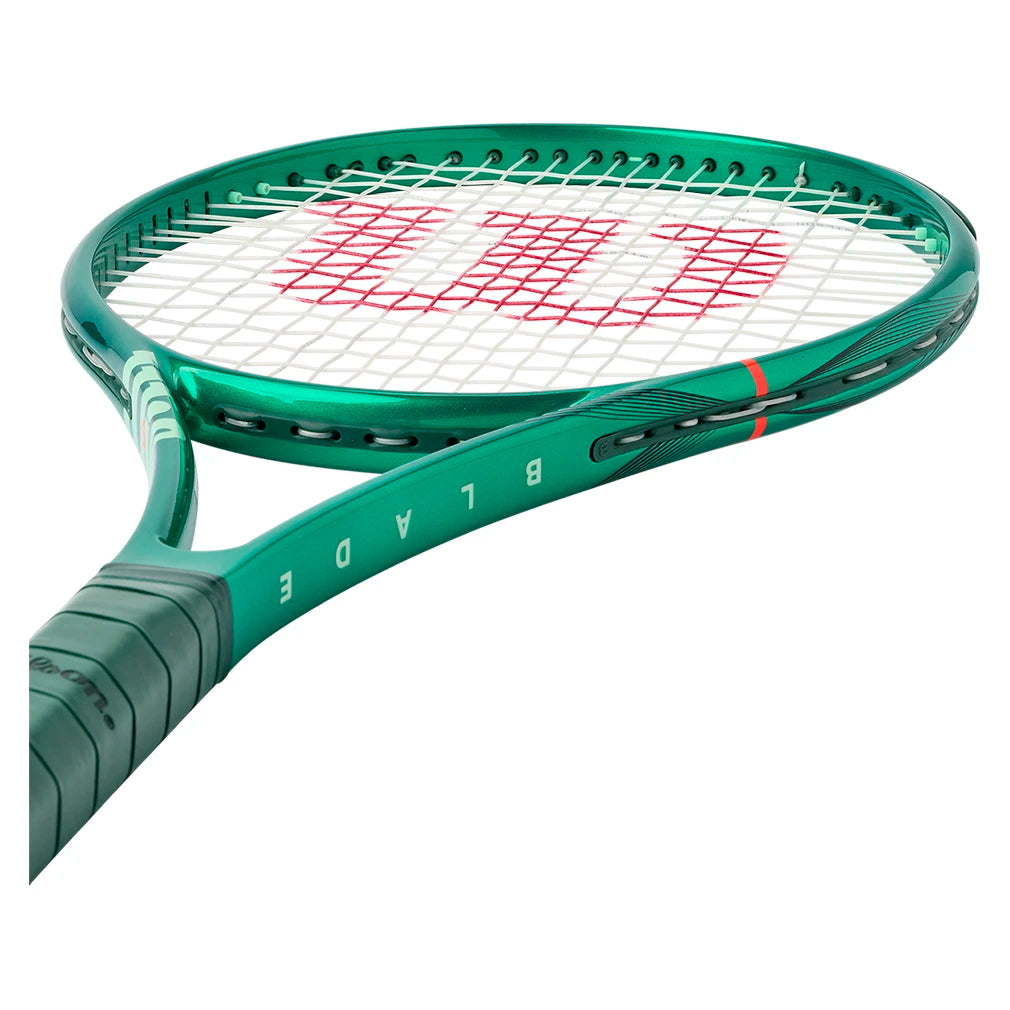 Wilson Blade 104 v10 Tennis Racquet