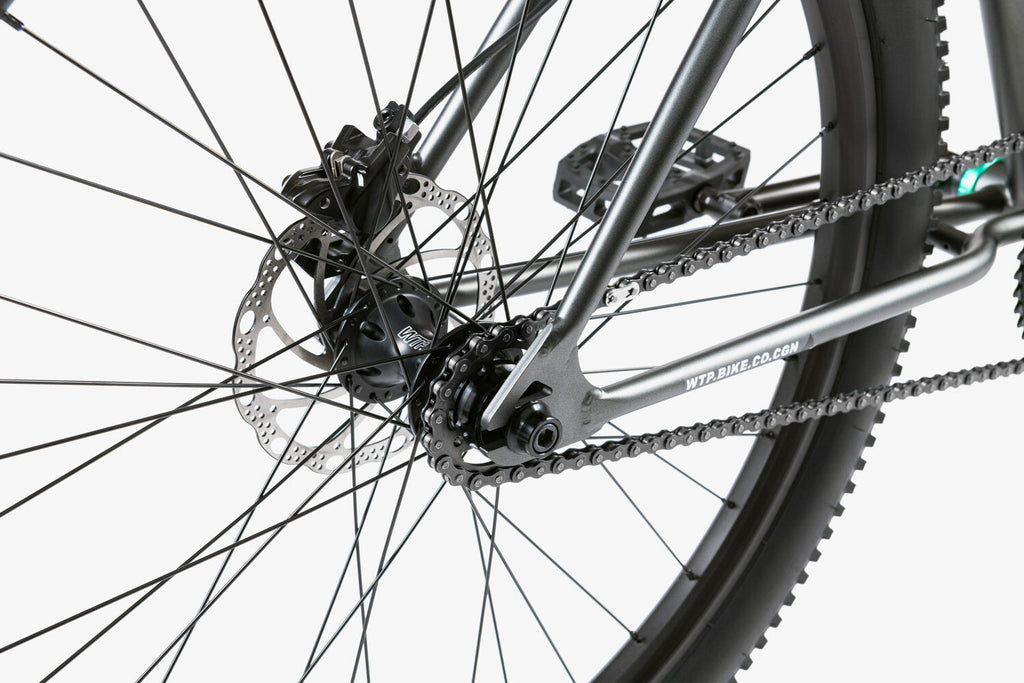 We The People Avenger 27.5" Bike