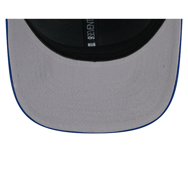Vancouver Canucks NHL New Era Men's Royal 9Seventy Trucker Snapback Hat