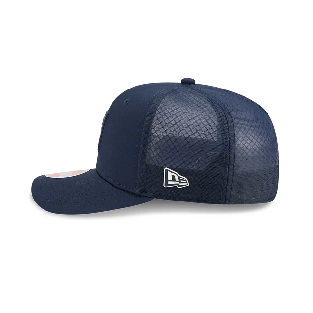 Chicago Bears NFL New Era Men's Navy 9Seventy 2025 Sideline Hot Weather Trucker Snapback