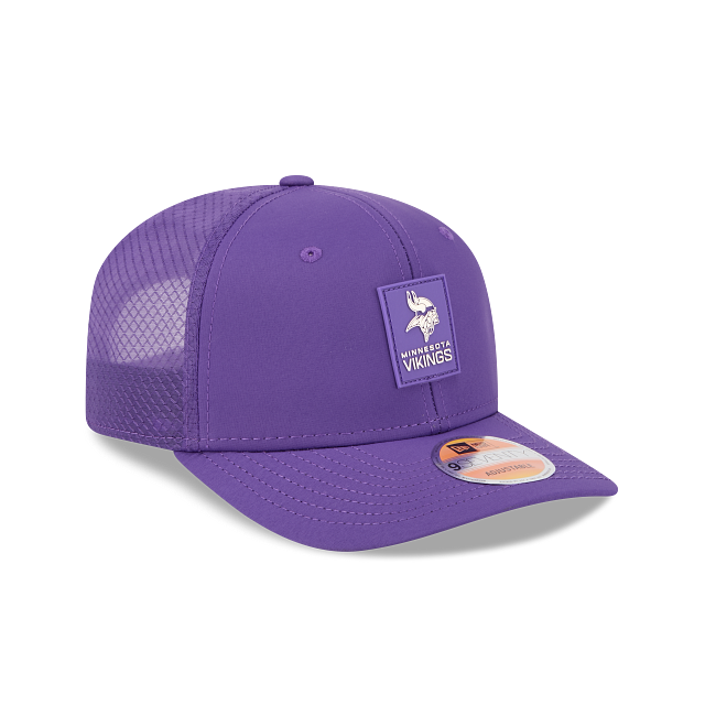 Minnesota Vikings NFL New Era Men's Purple 9Seventy 2025 Sideline Hot Weather Trucker Snapback