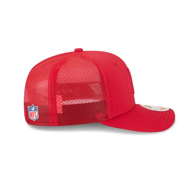 San Francisco 49ers NFL New Era Men's Red 9Seventy 2025 Sideline Hot Weather Trucker Snapback