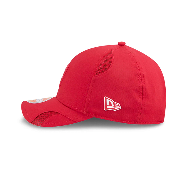 San Francisco 49ers NFL New Era Men's Red 9Forty 2025 Sideline M-Crown Snapback