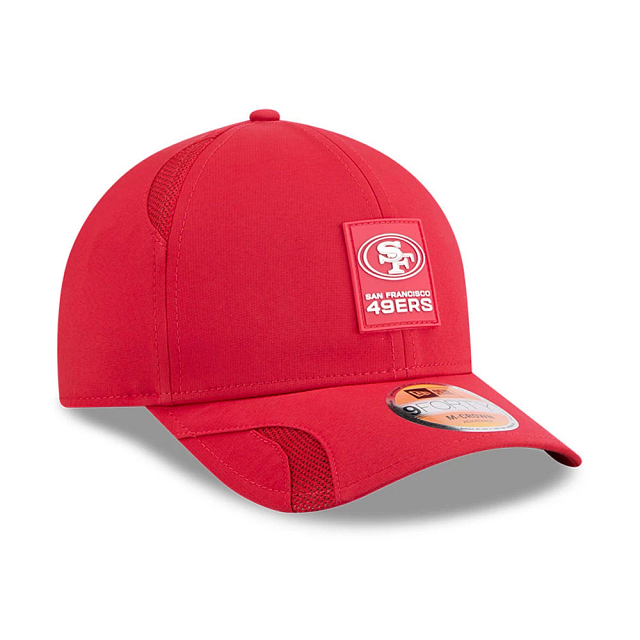 San Francisco 49ers NFL New Era Men's Red 9Forty 2025 Sideline M-Crown Snapback