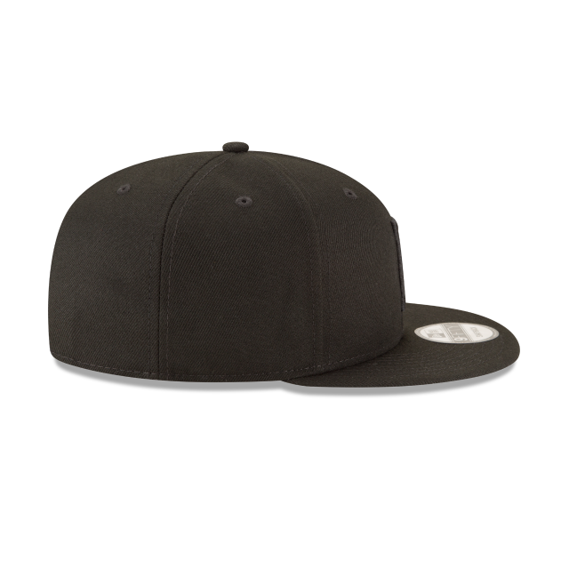 Pittsburgh Pirates MLB New Era Men's Black on Black White 9Fifty Basic Snapback