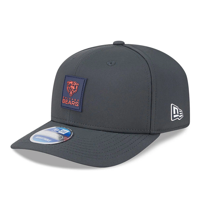 Chicago Bears NFL New Era Men's Charcoal 9Seventy 2025 Sideline Stretch Snapback