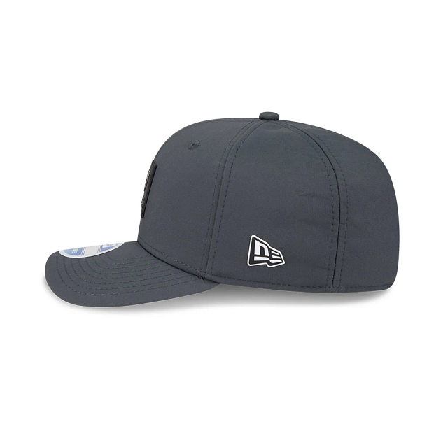 Las Vegas Raiders NFL New Era Men's Charcoal 9Seventy 2025 Sideline Stretch Snapback