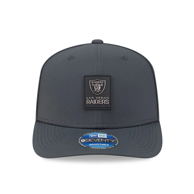 Las Vegas Raiders NFL New Era Men's Charcoal 9Seventy 2025 Sideline Stretch Snapback
