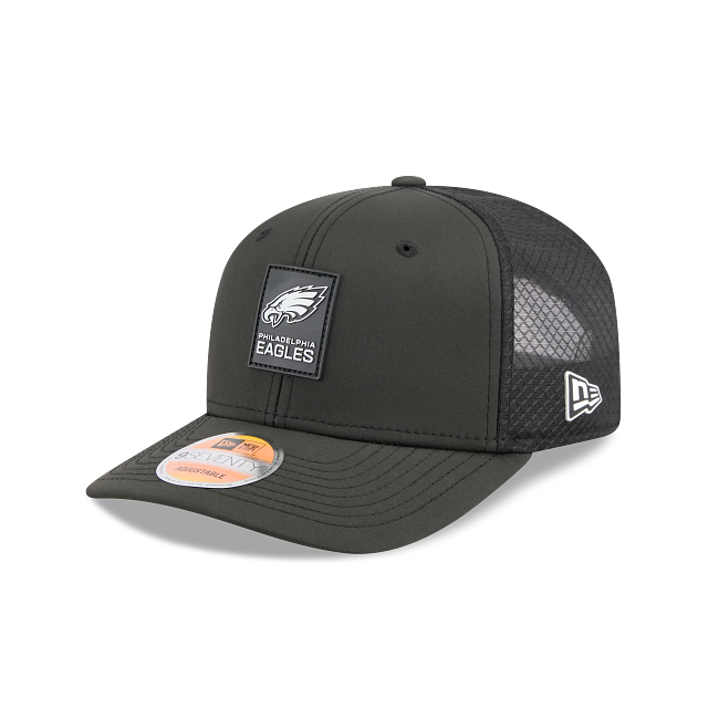 Philadelphia Eagles NFL New Era Men's Charcoal 9Seventy 2025 Sideline Hot Weather Trucker Snapback