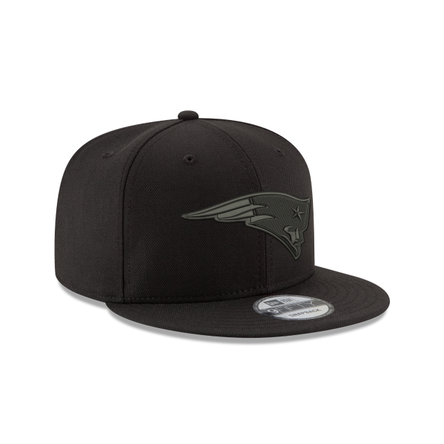 New England Patriots NFL New Era Men's Black on Black 9Fifty Basic Snapback