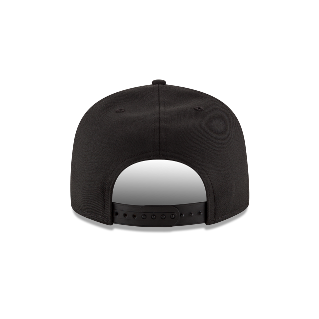 New England Patriots NFL New Era Men's Black on Black 9Fifty Basic Snapback