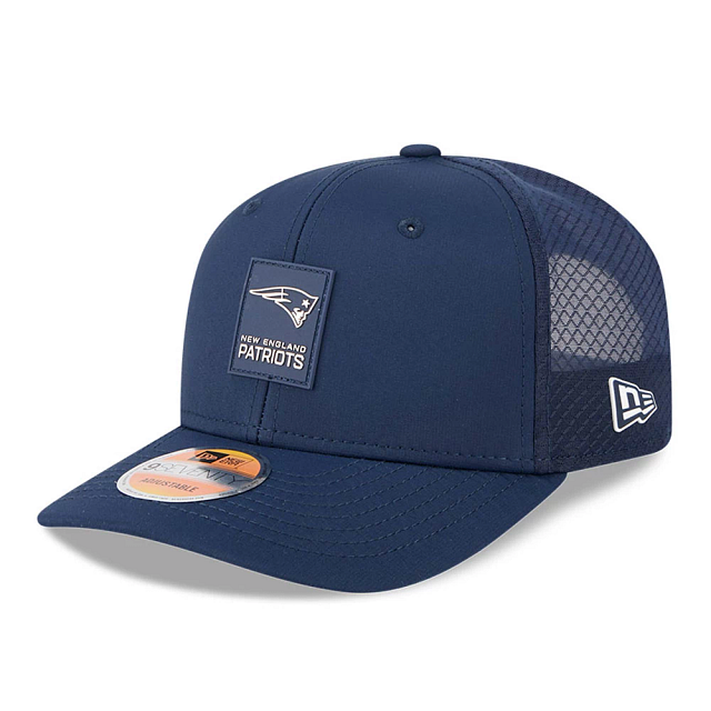 New England Patriots NFL New Era Men's Oceanside Blue 9Seventy 2025 Sideline Hot Weather Trucker Snapback