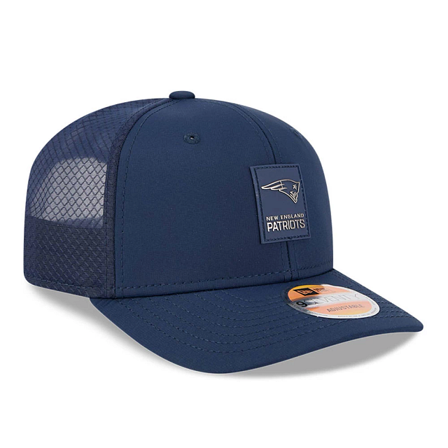 New England Patriots NFL New Era Men's Oceanside Blue 9Seventy 2025 Sideline Hot Weather Trucker Snapback