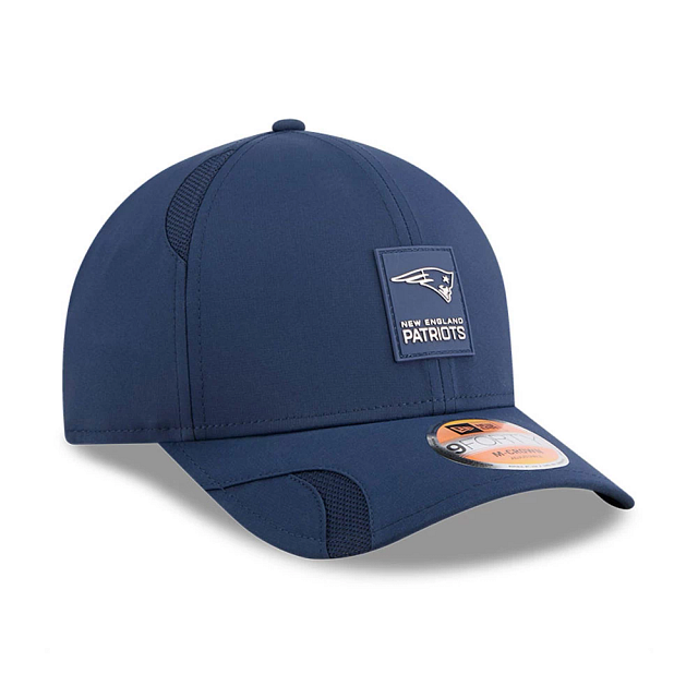 New England Patriots NFL New Era Men's Navy 9Forty 2025 Sideline M-Crown Snapback