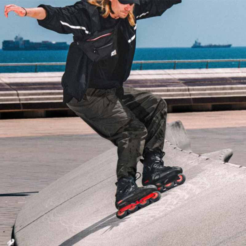 Flying Eagle F4 Raven Black Fire Skates