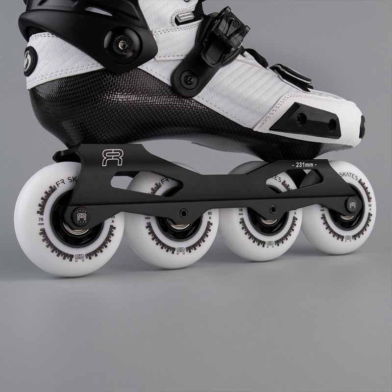 FR Spin White Skates