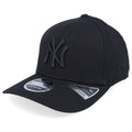 New York Yankees MLB New Era Men's Black On Black 9Seventy Snapback Hat