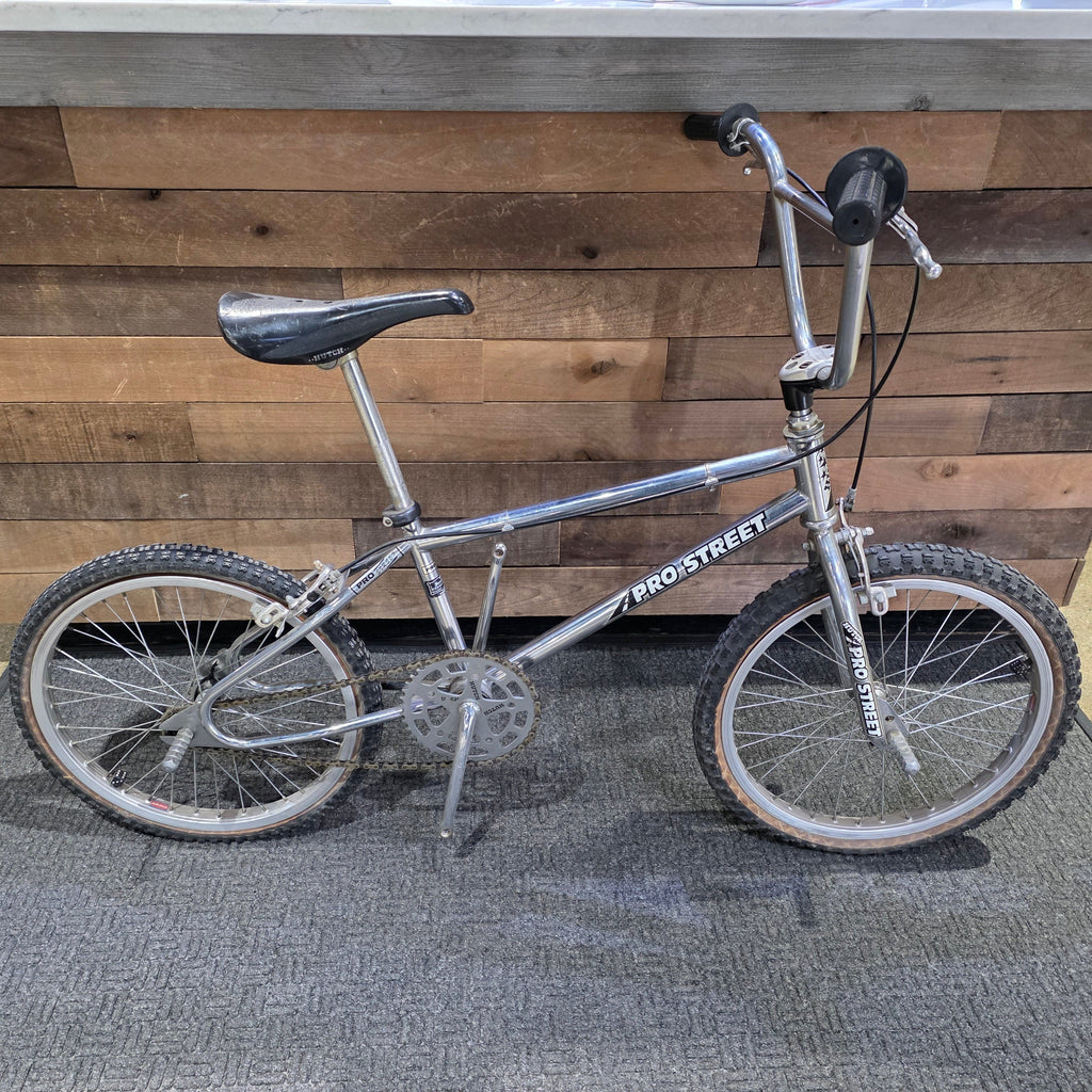 Hutch Pro Street Bike
