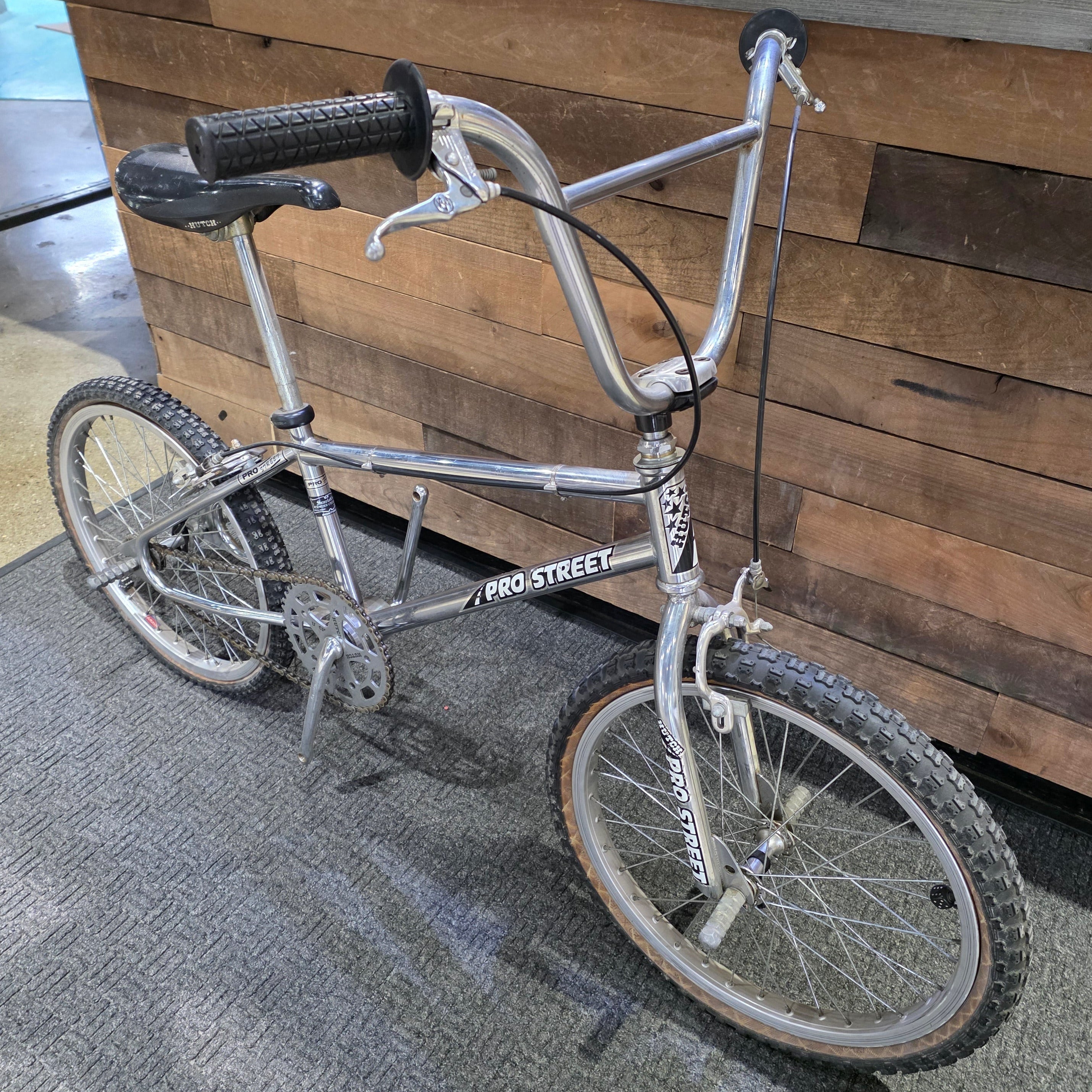Hutch Pro Street Bike