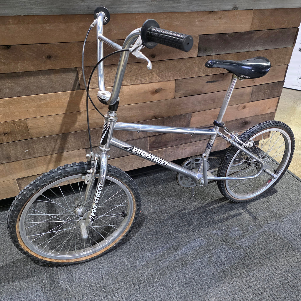 Hutch Pro Street Bike
